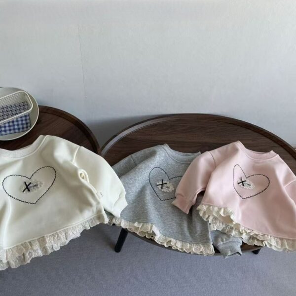灰色刺繡愛心加厚刷絨上衣#1828